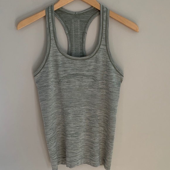 Lululemon Swiftly Tech Racerback Tank Top Size 6 Heathered Green Running Workout - Picture 1 of 12